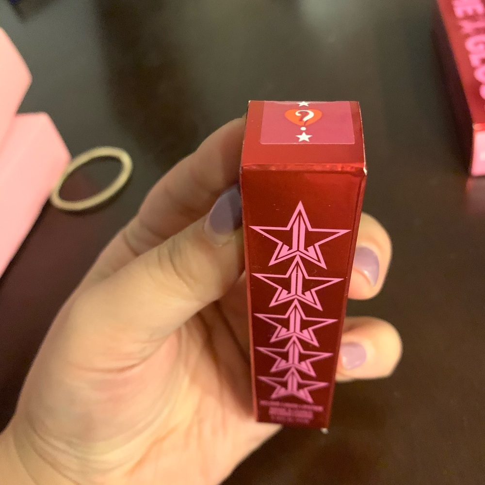 Jeffree Star mystery valentines box velour lip!
